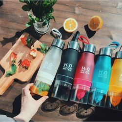 h2o fruit infusion water bottle - perfect gift for fitness & yoga lovers