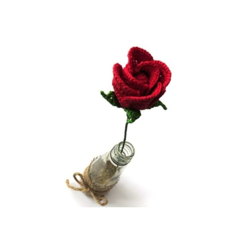 Rose-bud-Graphics-30120974-2-580x387.jpg