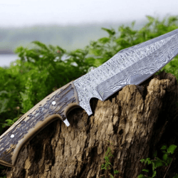 hand-forged damascus steel hunting knife | stag horn handle | 7.5" outdoor blade + leather sheath | husband gift