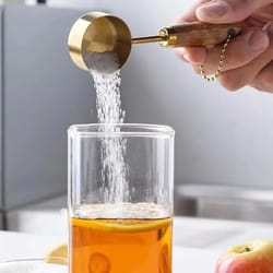 premium gold-plated coffee scoop spoon with walnut wood handle – ideal measuring tool for baking and coffee enthusiasts