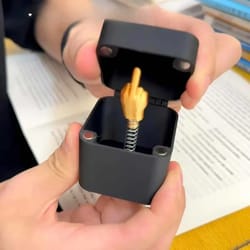 creative pop up middle finger gift box, novelty home decor prank gift, funny surprise box