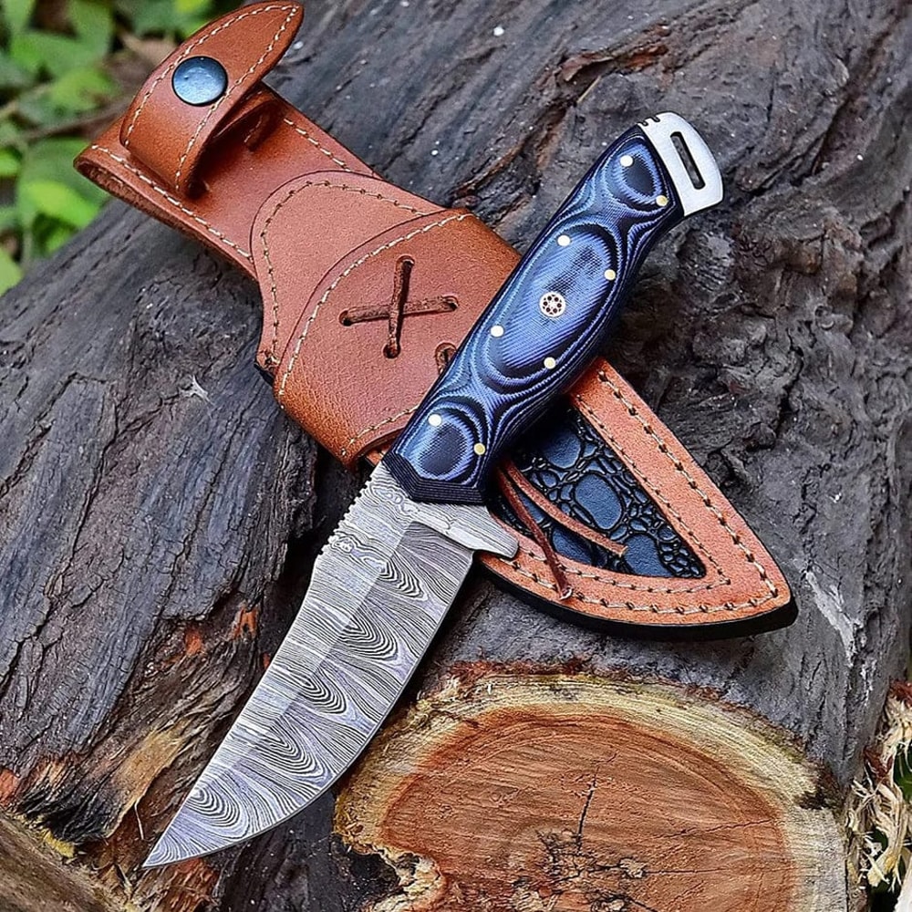 Custom Handmade Damascus Steel Hunting Skinning Knife 0