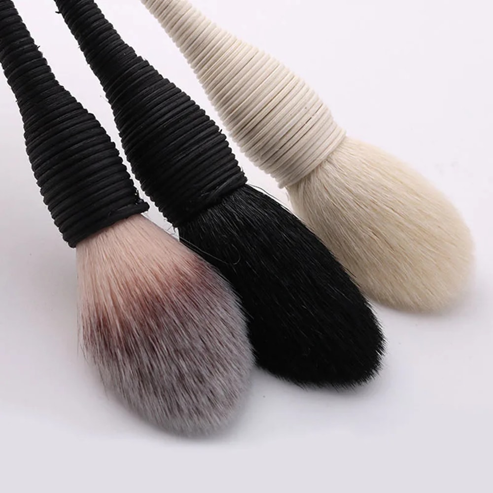 Profesional Foundation Blush Makeup Brushes, Flat Goat Wool Rattan Brush, Loose Powder Contour for Beauty Make Up