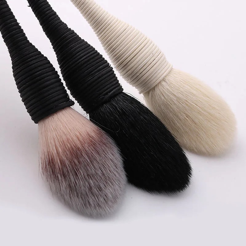 Profesional Foundation Blush Makeup Brushes, Flat Goat Wool Rattan Brush, Loose Powder Contour for Beauty Make Up