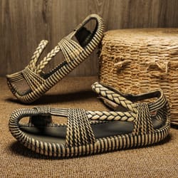 mens summer straw sandals, comfortable flat casual flip-flop shoes, wear-resistant outdoor beach shoes