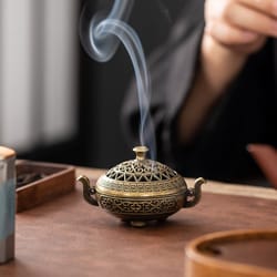 mini incense burner, three legged stove, hollowed out pattern, desktop home decoration, indoor stove plate