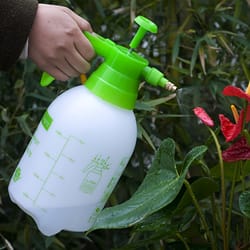 high-capacity adjustable nozzle garden sprayer, air pressure watering can for plants car wash