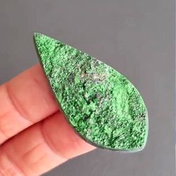 rare uvarovite raw cabochon 46 x 21 x 6 mm , rough green druzy geode cabochon , high quality cabochon for jewelry making