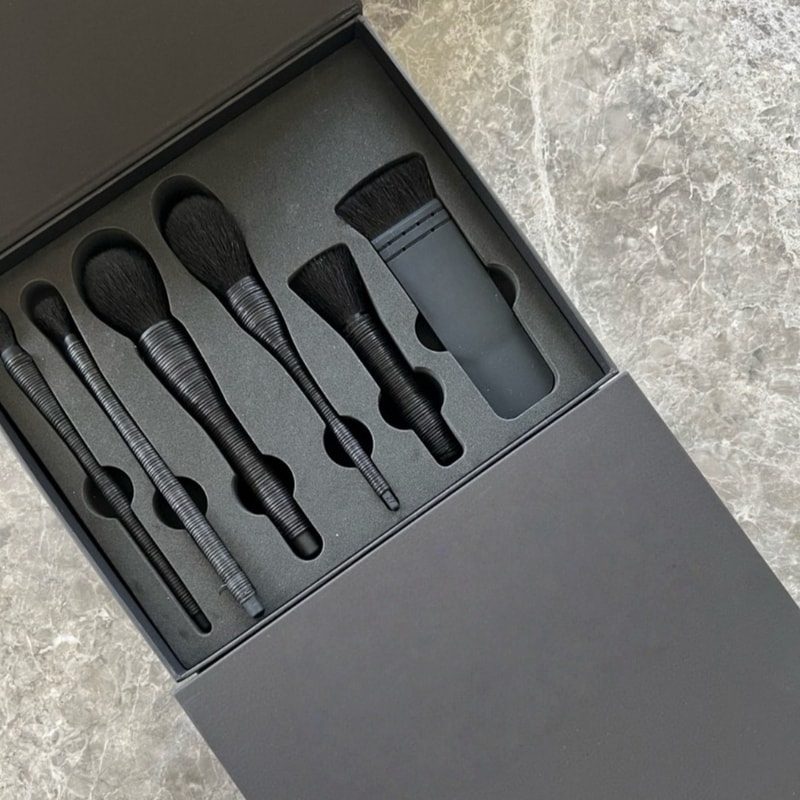 6 Piece Professional Beauty Handmade Wool Brush, High Grade Portable Loose Powder Brush Set, Contour Stippling Eyeshadow