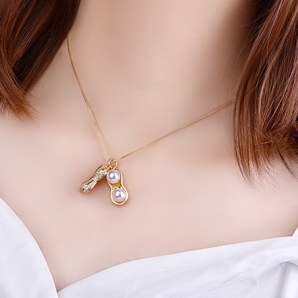 Stylish Two Peas in a Pod Necklace (4).jpg