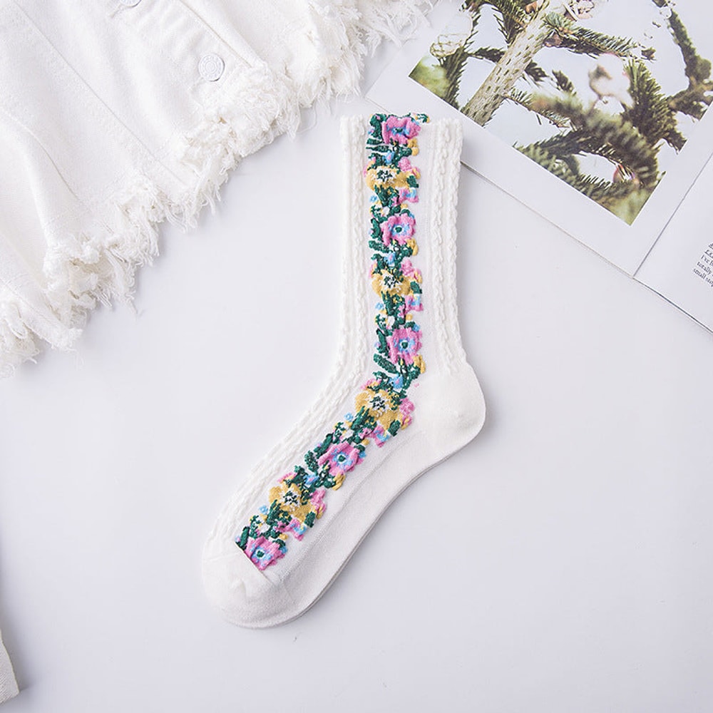 Vintage Embroidered Floral Socks white