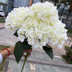lifelike hydrangea bouquet, artificial silk flowers for wedding, party, home decor, living room centerpiece