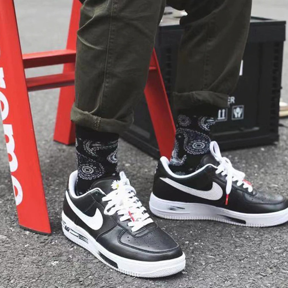 Timeless Black & White Bandana Socks (1).jpg