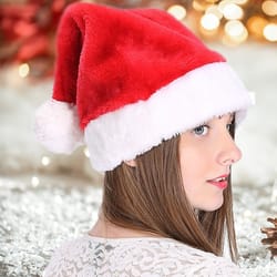 Plush Santa Hat – Cozy Christmas Gift Accessory for All Ages