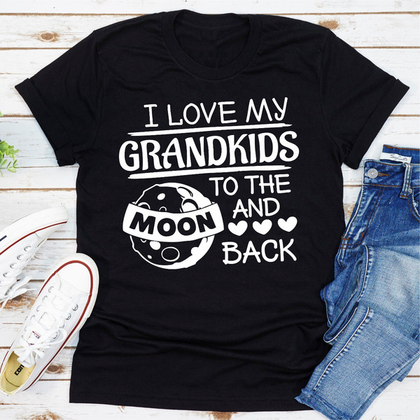 I Love My Grandkids To The Moon And Back.1.jpg