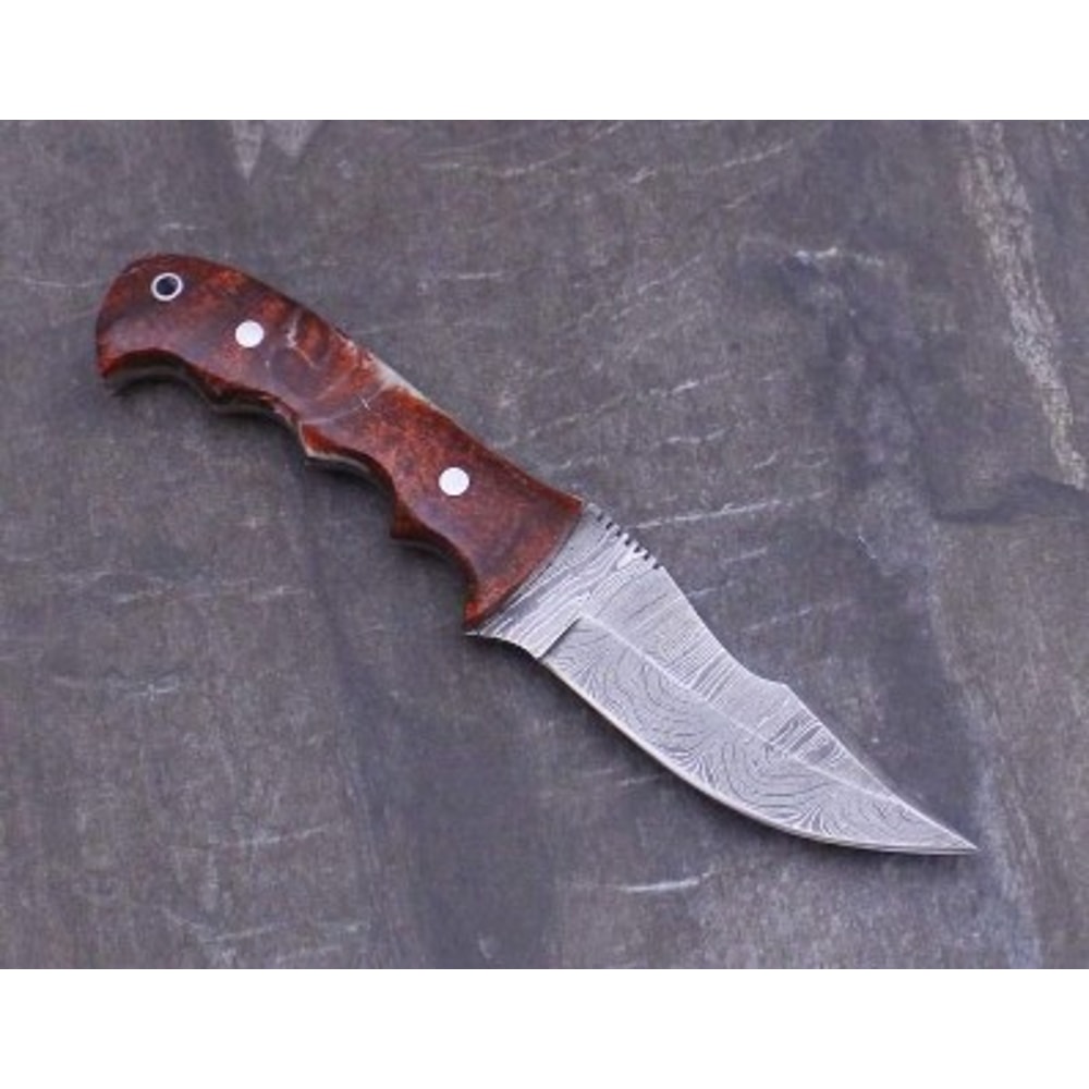 Handmade Damascus Steel Hunting Knife Resin Handle With Leather Sheathe Gift For USA Fathers Day Gift For Men 2