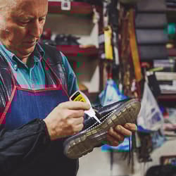 deli super glue, fast-acting cyanoacrylate adhesive for metal, wood, rubber & leather – high-strength quick-drying glue