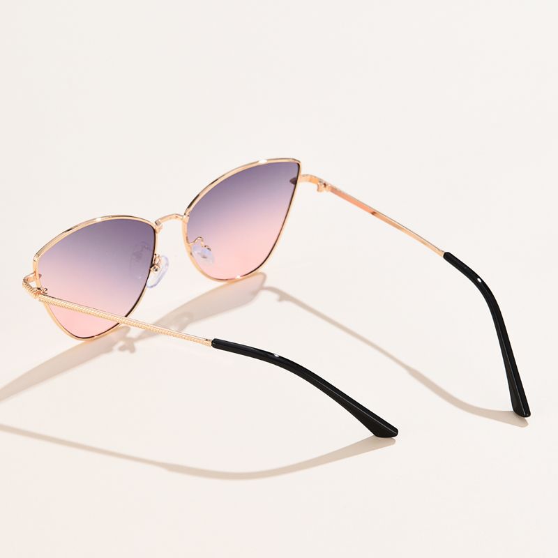 Triangle Metal Frame Sunglasses For Women Trendy Cat Eye Small Fashion Sun Glasses UV400 Streetwear 5