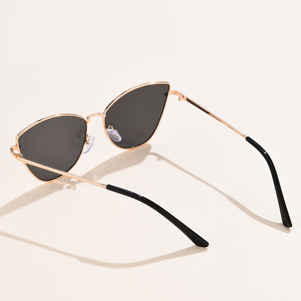 Triangle Metal Frame Sunglasses For Women Trendy Cat Eye Small Fashion Sun Glasses UV400 Streetwear 3
