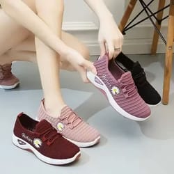 womens lightweight breathable running sneakers with soft sole