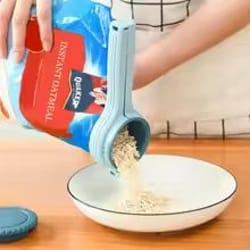 food storage bag sealing clip with pour spout snack candy storage fresh clamp kitchen organizer