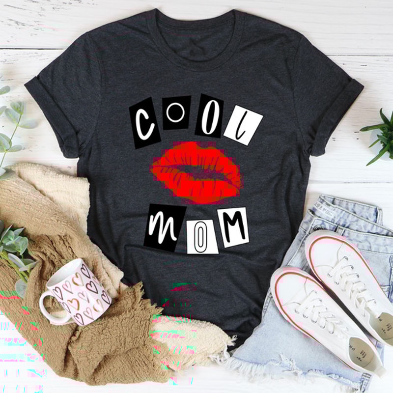 Cool Mom Lips Tee (3).jpg