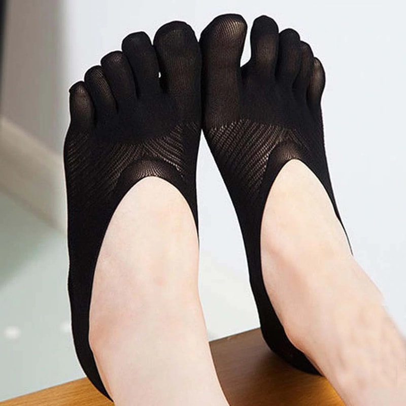 Breathable nonslip ankle toe socks for athletes