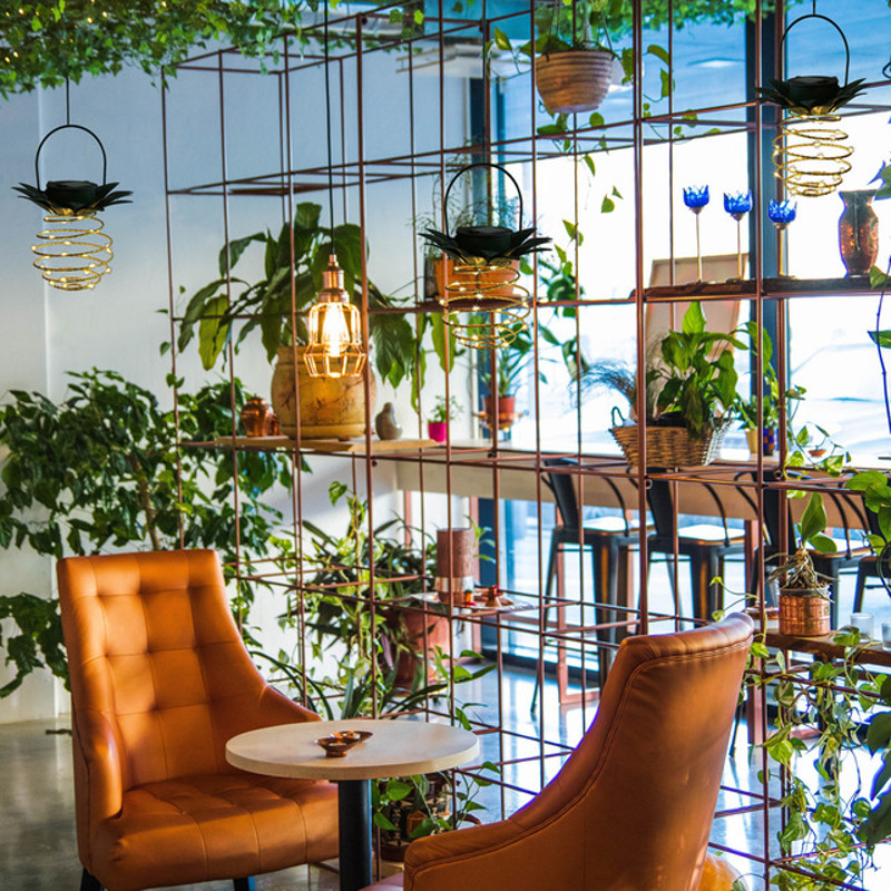 Solar Pineapple Lantern 3